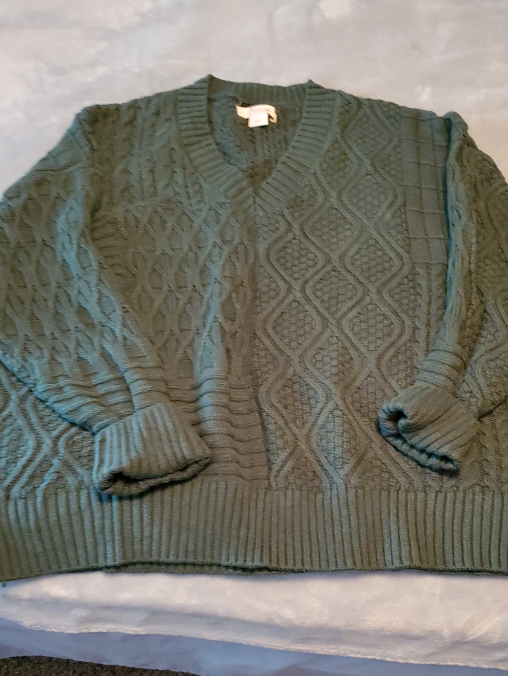 Natural Reflections Women's V-Neck Cable Knit Sweater - Dark Green